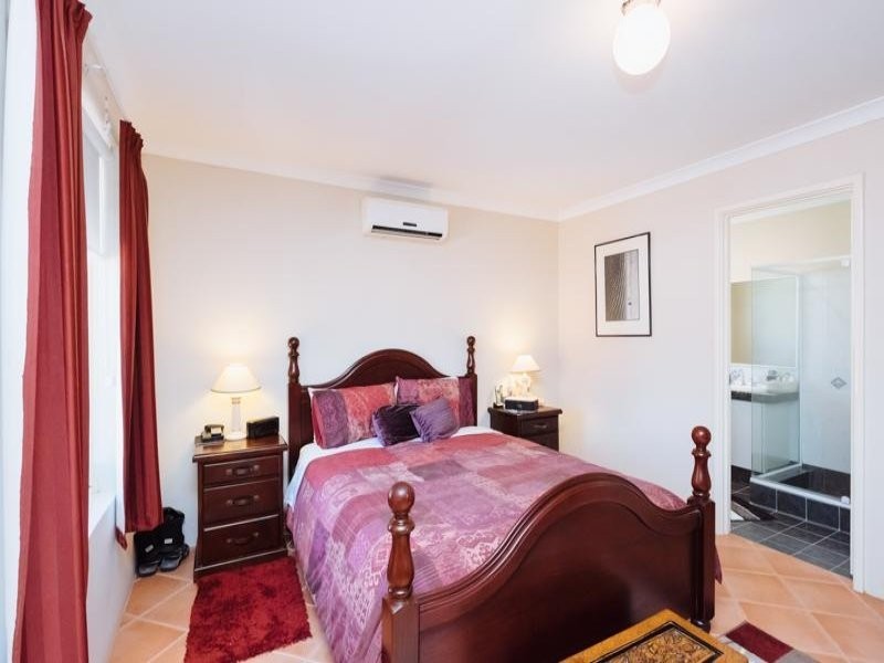 15 Menmuir Place, Bayswater WA 6053