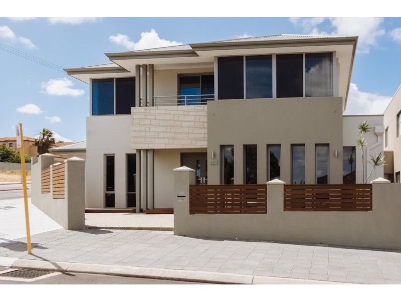 221 Royal St, Yokine WA 6060