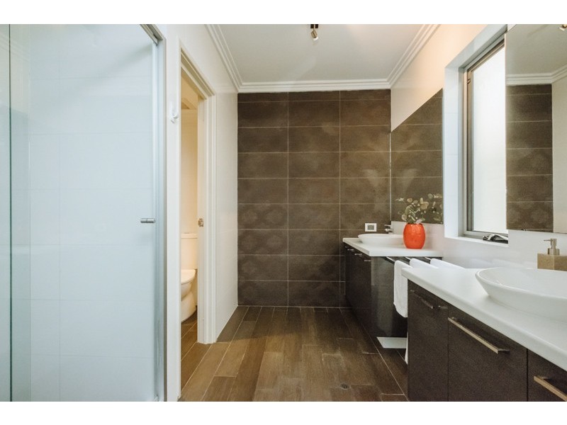 221 Royal St, Yokine WA 6060