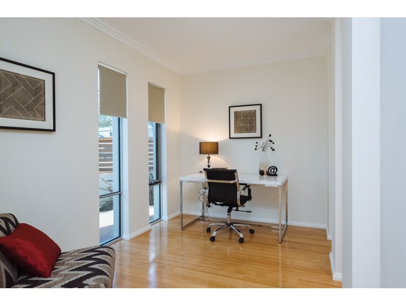 221 Royal St, Yokine WA 6060