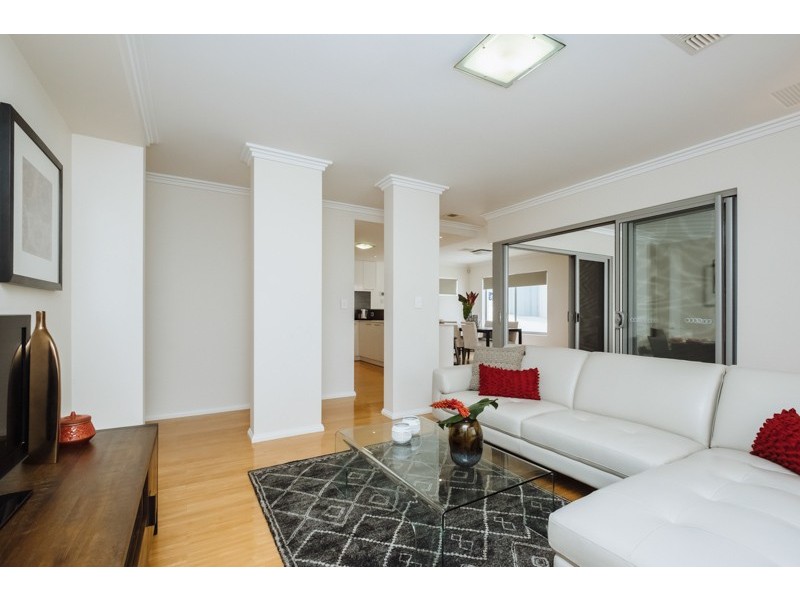 221 Royal St, Yokine WA 6060