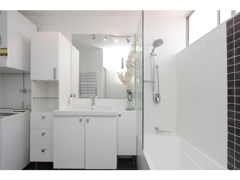 3/12 Wall Street, Maylands WA 6051