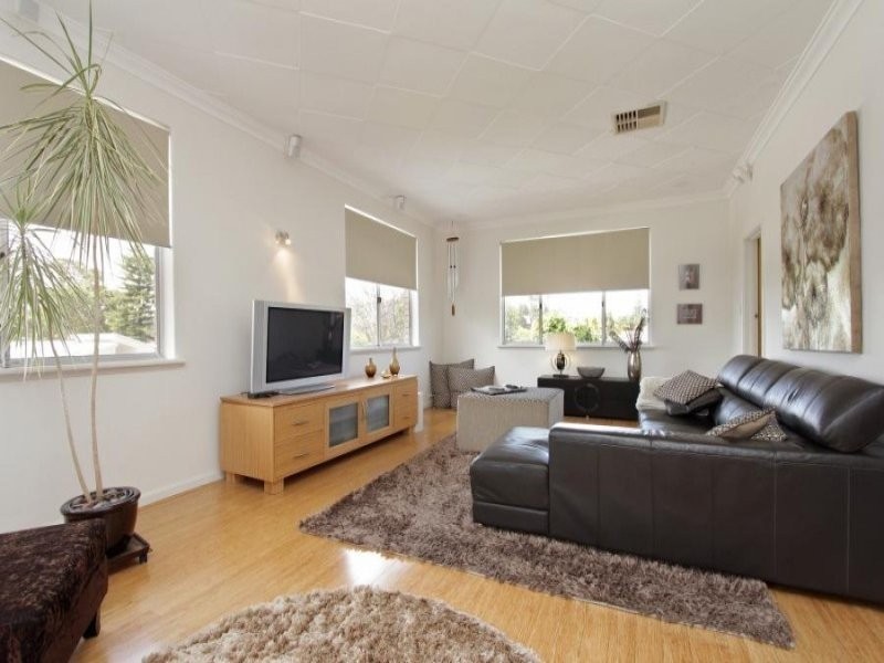 29 Shannon Road, Dianella WA 6059