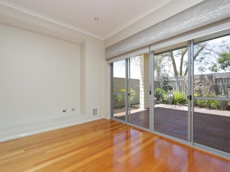 4A Burns Avenue, Yokine WA 6060
