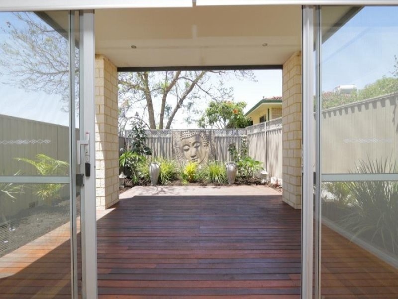 4A Burns Avenue, Yokine WA 6060