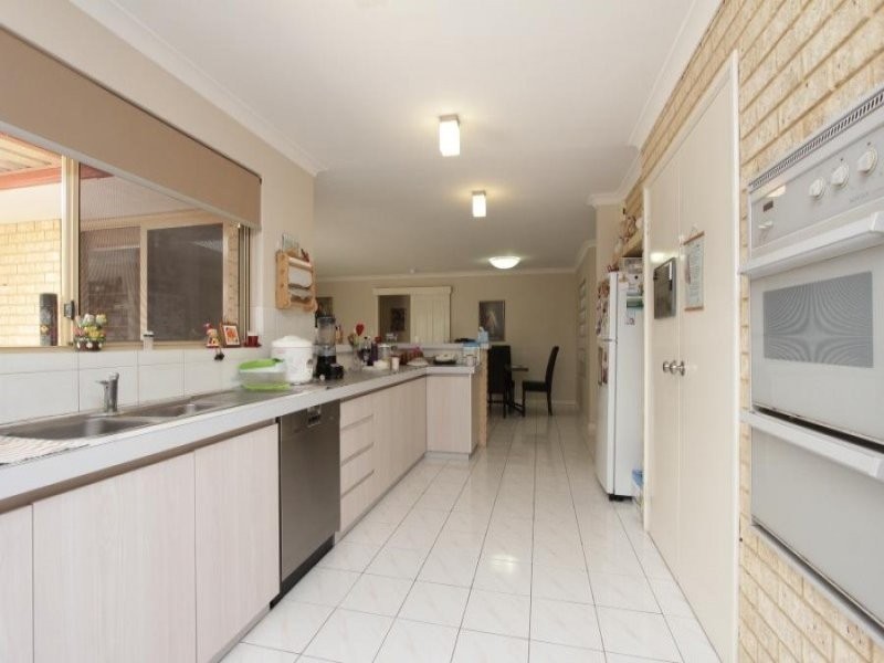 57 Glanton Way, Dianella WA 6059