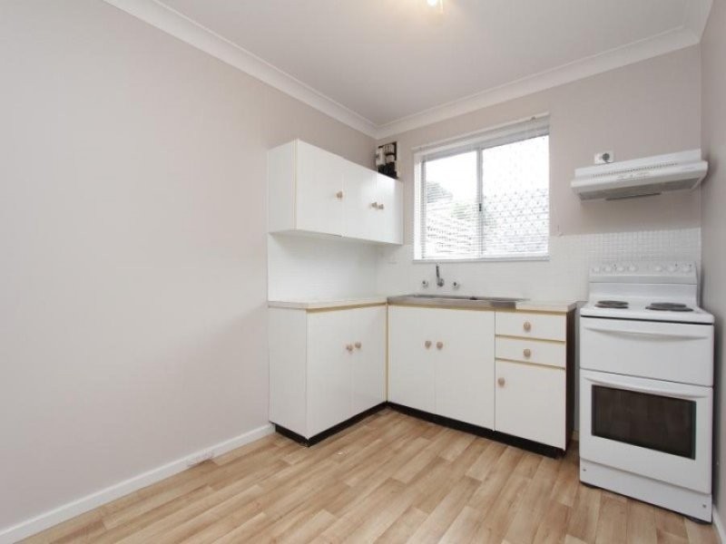 7/42B Dryden Street, Yokine WA 6060