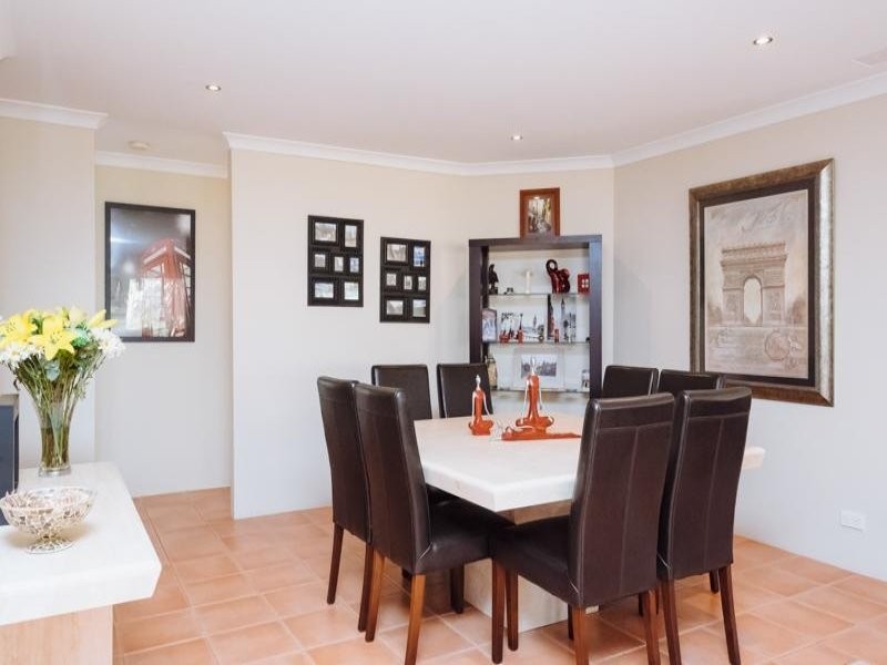 15 Menmuir Place, Bayswater WA 6053