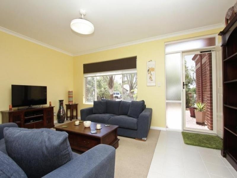 2A Darby Street, Maylands WA 6051