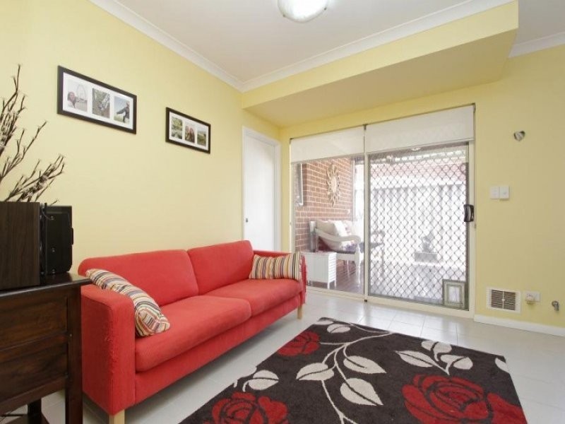 2A Darby Street, Maylands WA 6051