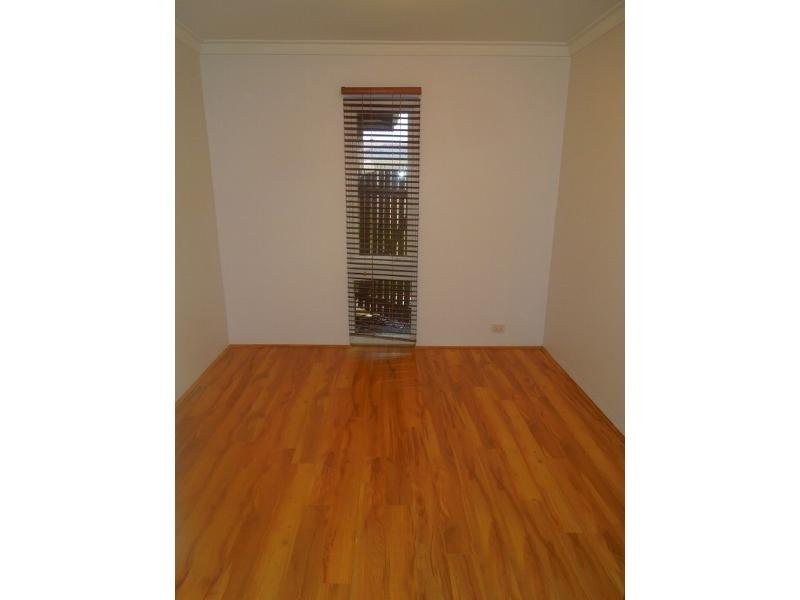 27 Gatton Way, Embleton WA 6062