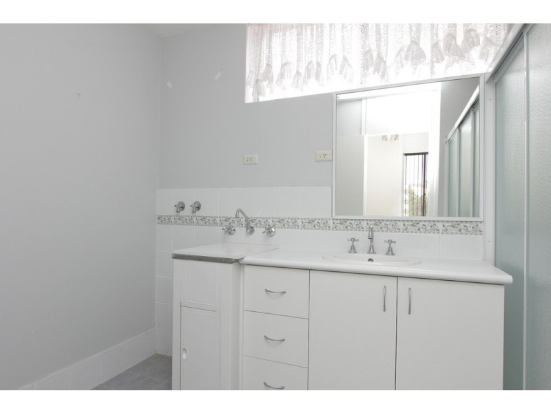 60/12 Wall Street, Maylands WA 6051