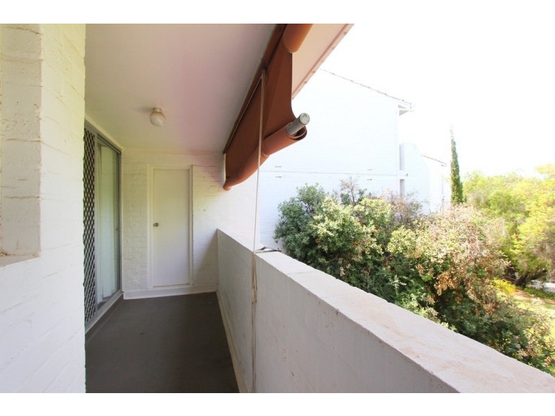 60/12 Wall Street, Maylands WA 6051