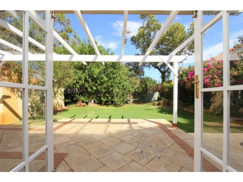 7 Lawley Crescent, Mount Lawley WA 6050