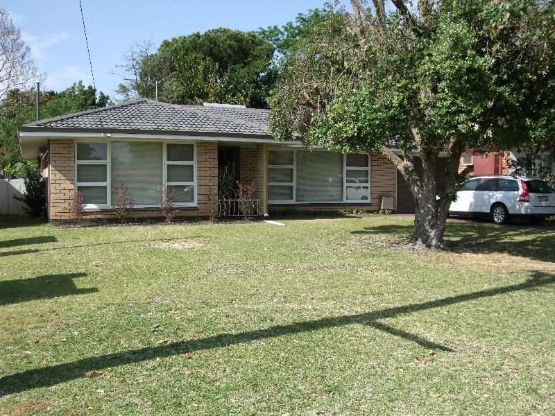 9 Peebles Road, Floreat WA 6014