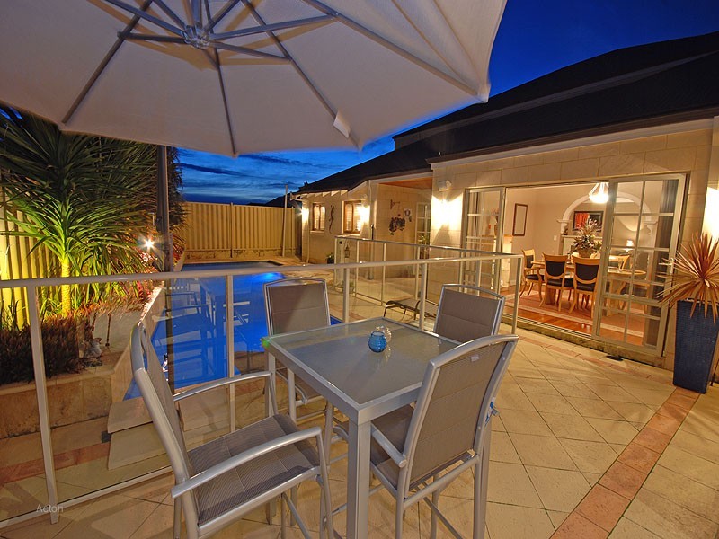 34 Antalya Vista, Iluka WA 6028