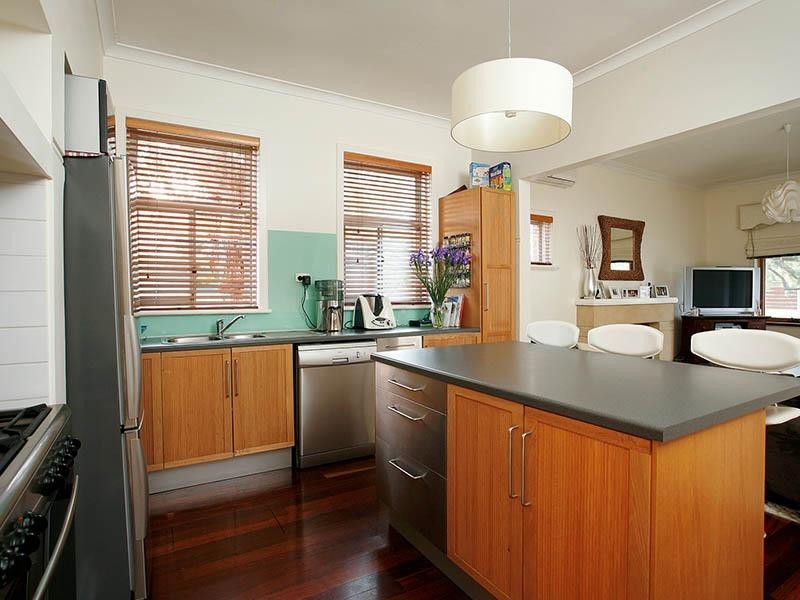 1/99 Manning Road, Manning WA 6152