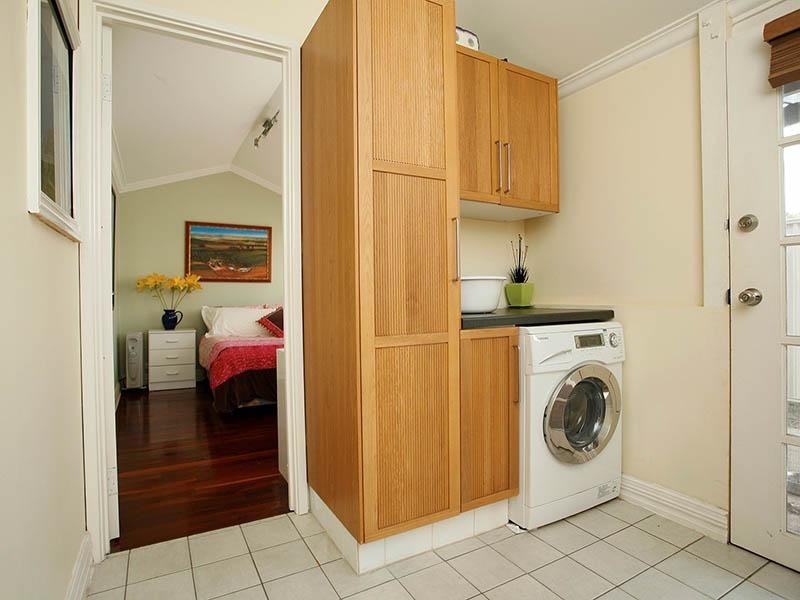 1/99 Manning Road, Manning WA 6152