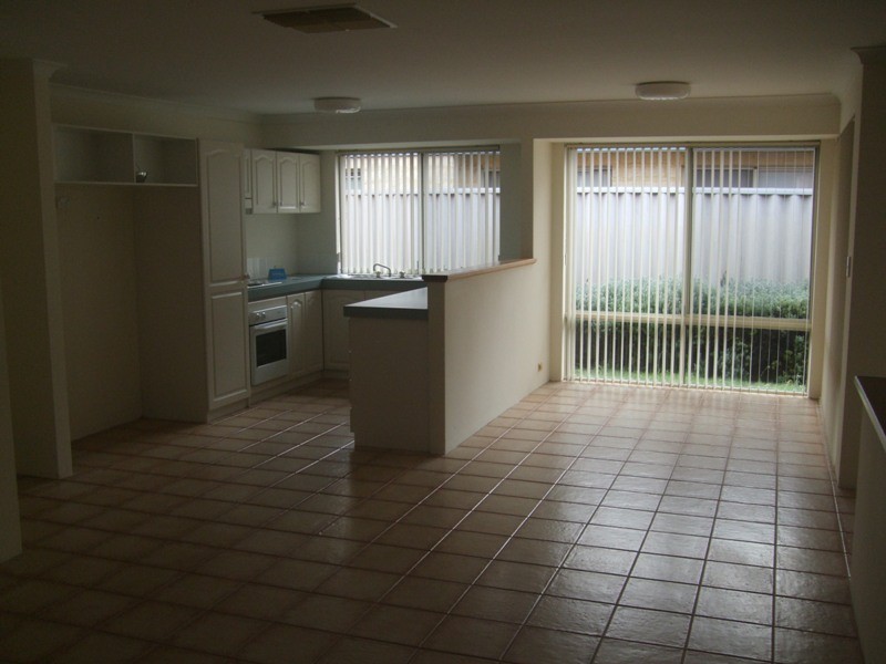 16 Bronzewing Loop, Wembley WA 6014