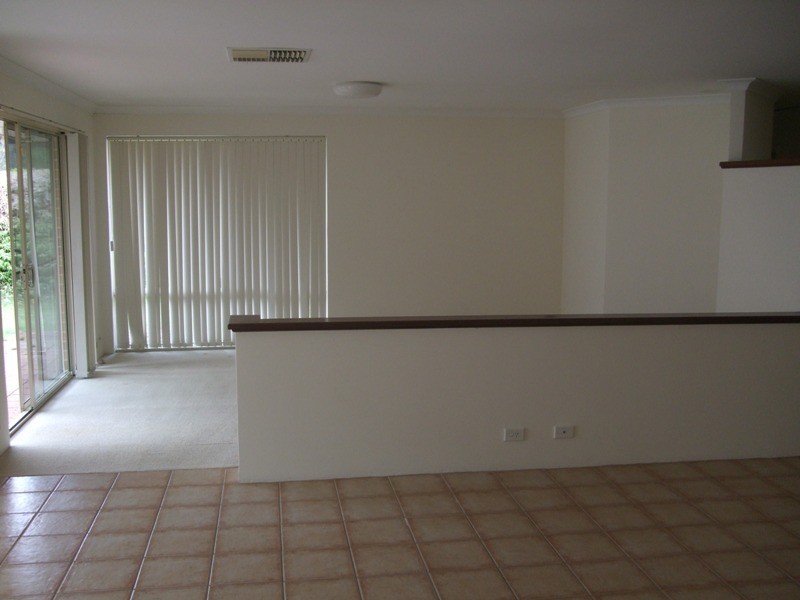 16 Bronzewing Loop, Wembley WA 6014