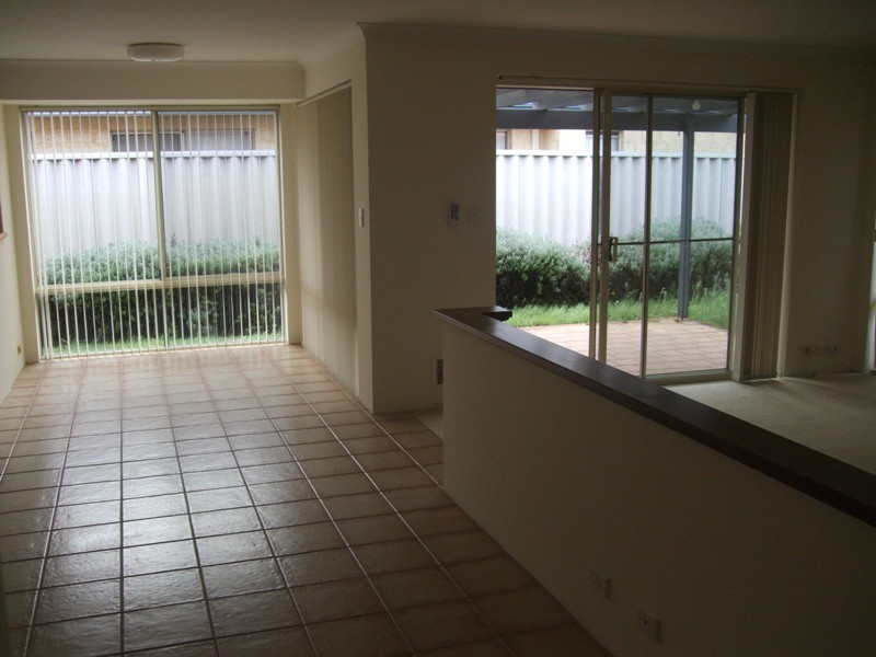 16 Bronzewing Loop, Wembley WA 6014