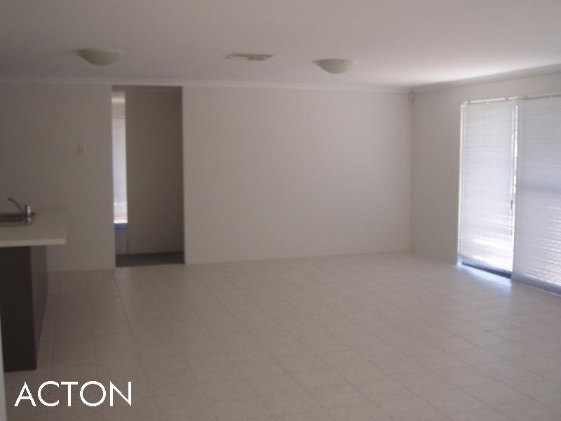 6 Galileo Avenue, Tapping WA 6065