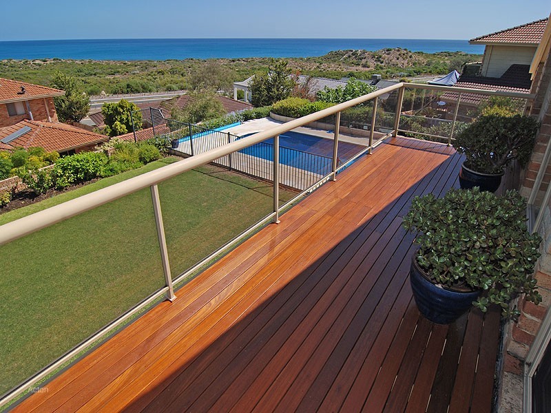 16 Couragous Place, Ocean Reef WA 6027