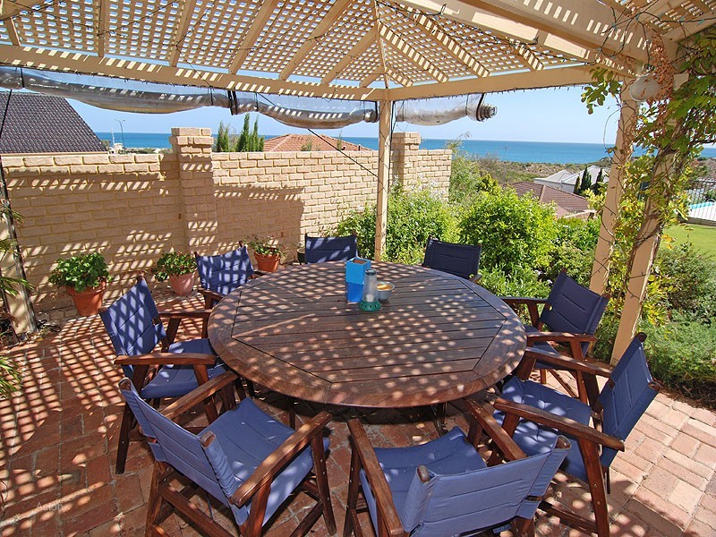 16 Couragous Place, Ocean Reef WA 6027