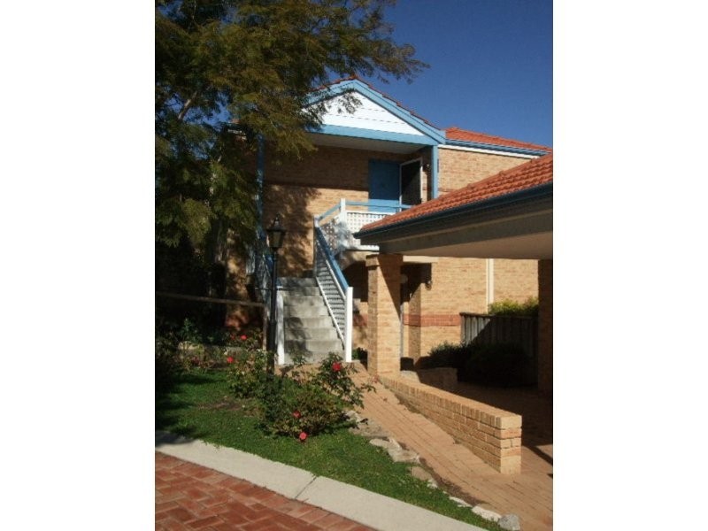 24/18 St Johns Wood Boulevard, Mount Claremont WA 6010