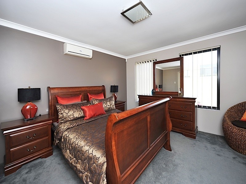 26 WOODLEA Crescent, Joondalup WA 6027