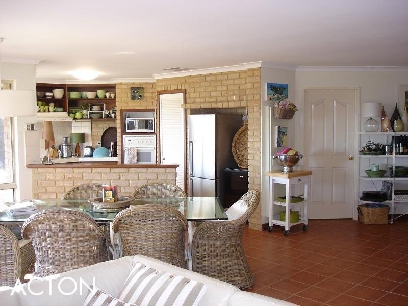 23 Hackney Way, Yanchep WA 6035