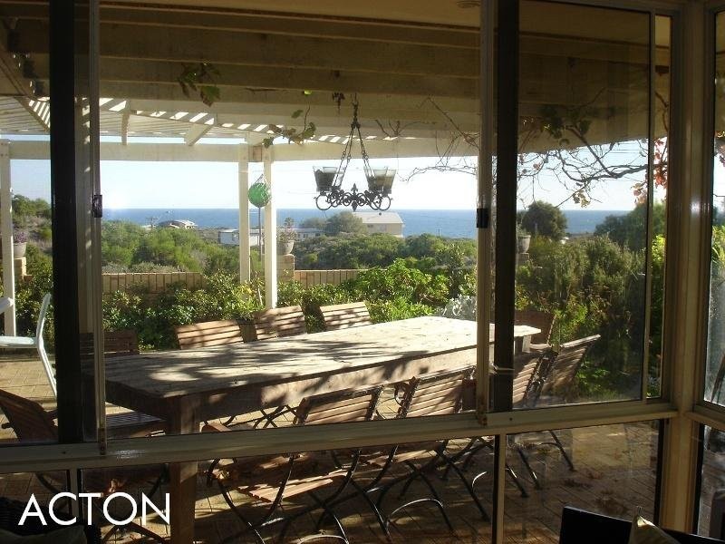 23 Hackney Way, Yanchep WA 6035