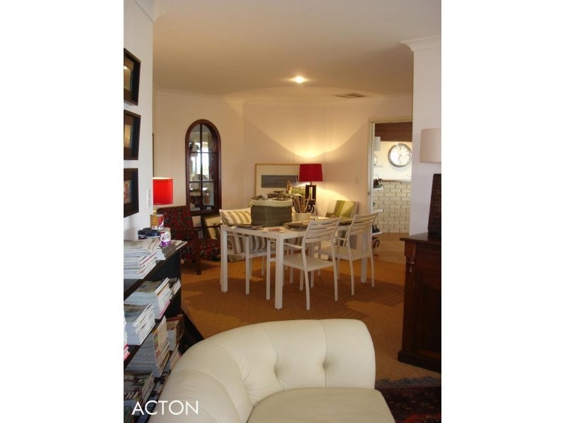 23 Hackney Way, Yanchep WA 6035