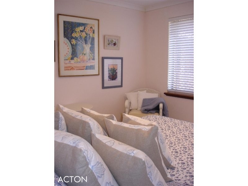 23 Hackney Way, Yanchep WA 6035