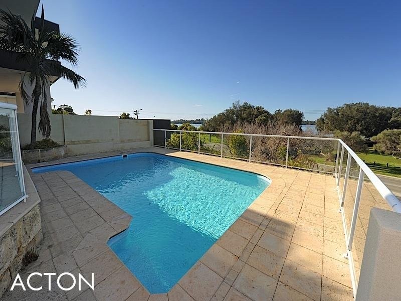 24 Burke Drive, Attadale WA 6156