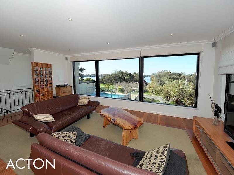 24 Burke Drive, Attadale WA 6156