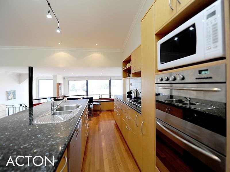 24 Burke Drive, Attadale WA 6156