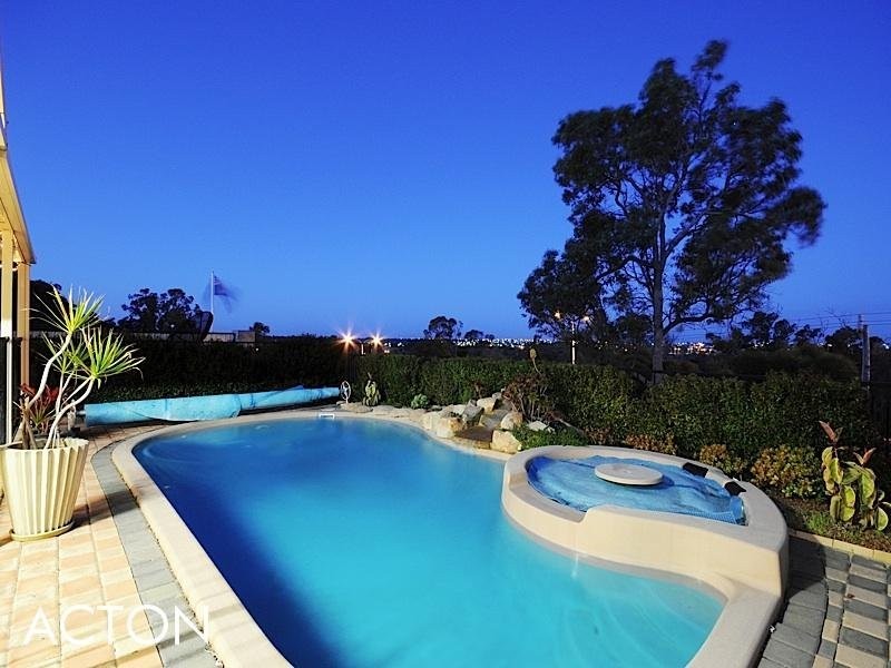 26 Woodlea Crescent, Joondalup WA 6027