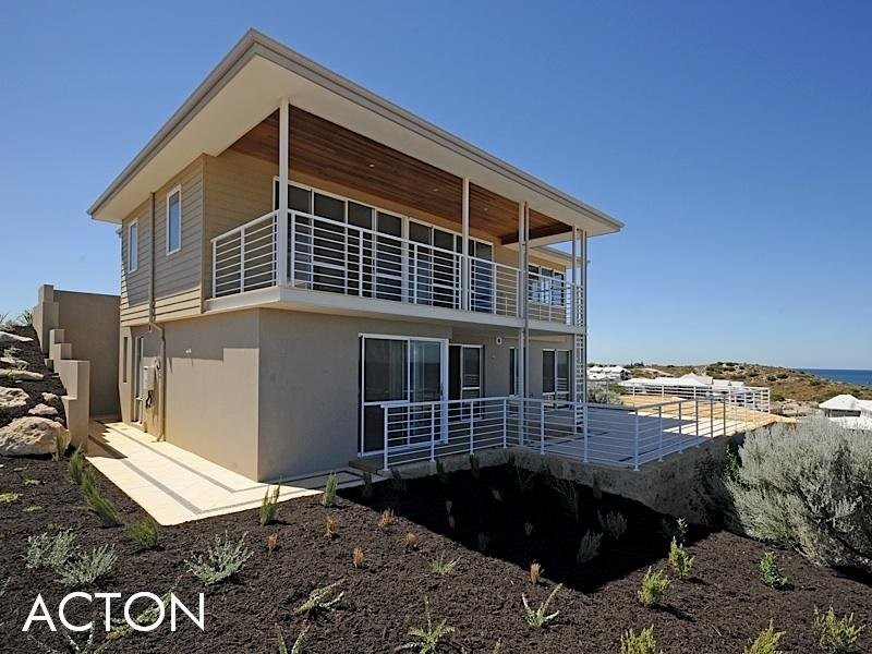 8 Knoll Rise, Yanchep WA 6035