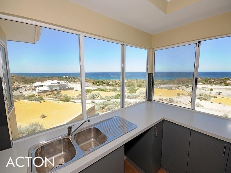 8 Knoll Rise, Yanchep WA 6035