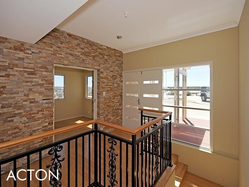 8 Knoll Rise, Yanchep WA 6035