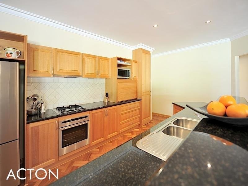 10 Donegal Road, Floreat WA 6014
