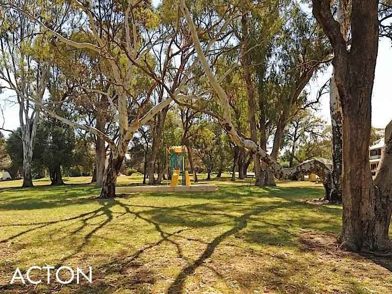 10 Donegal Road, Floreat WA 6014