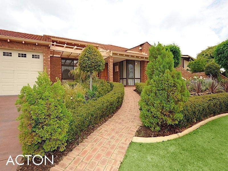 1 KARLA Place, City Beach WA 6015