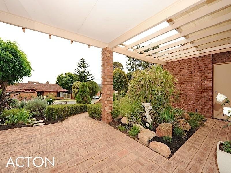 1 KARLA Place, City Beach WA 6015