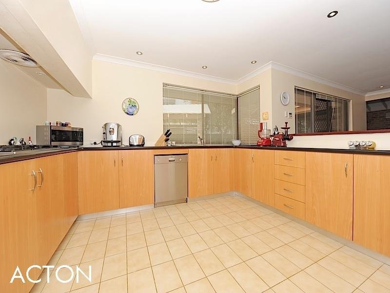 1 KARLA Place, City Beach WA 6015