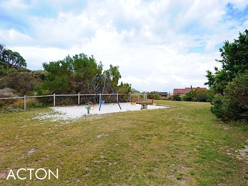 1 KARLA Place, City Beach WA 6015