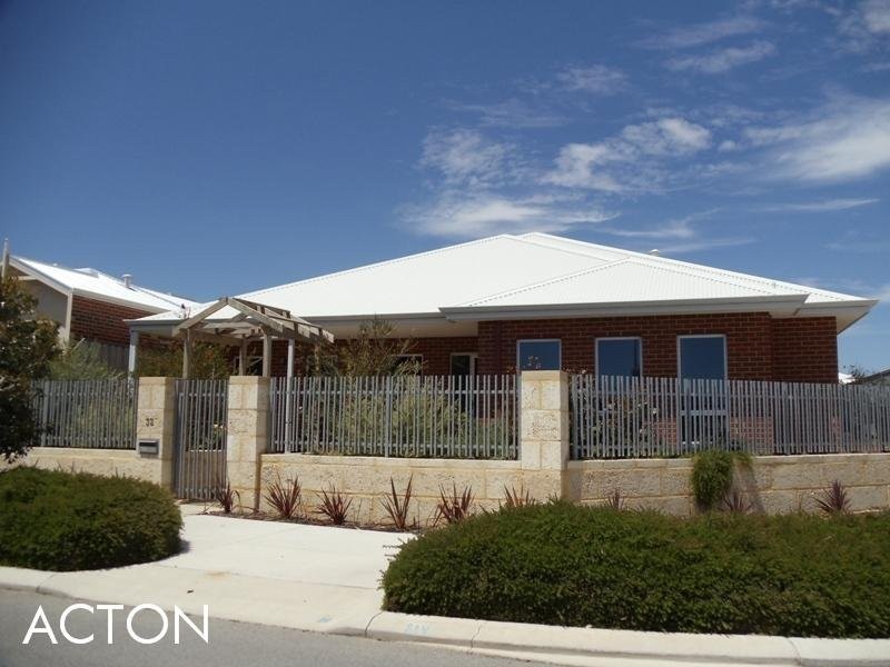 32 Beachside Parade, Yanchep WA 6035