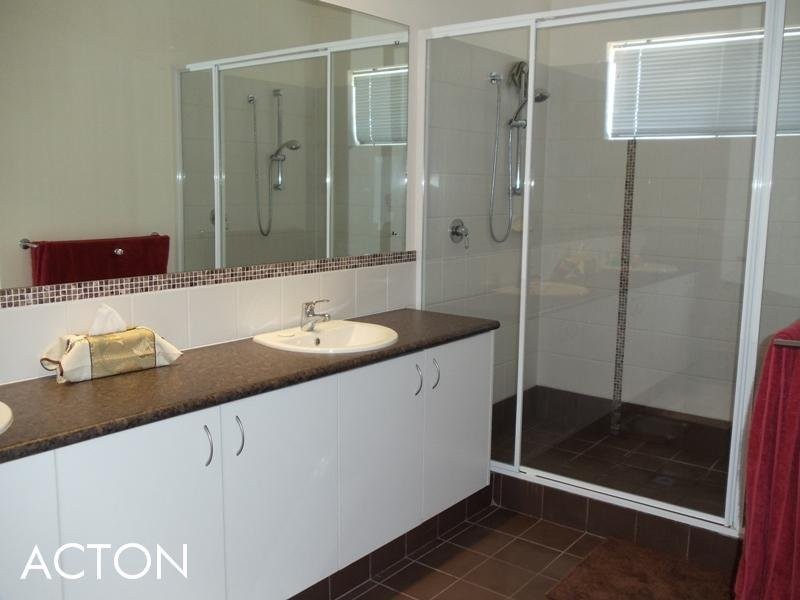 32 Beachside Parade, Yanchep WA 6035