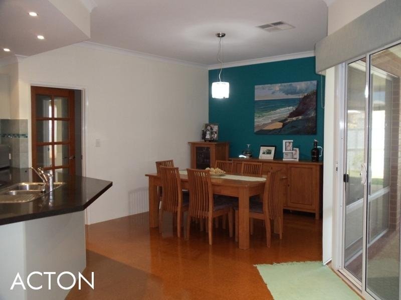 32 Beachside Parade, Yanchep WA 6035